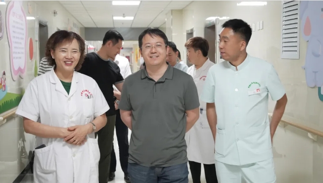天津市环湖医院小儿神经外科副主任医师蒲珂一行到新疆长安中医脑病医院参观